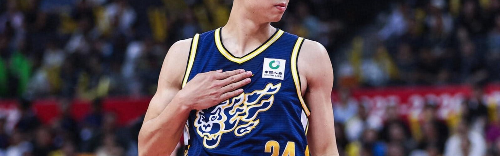 米乐-抖抖锈迹，崔永熙时隔688天再度站上CBA赛场，5中1拿到2分3板